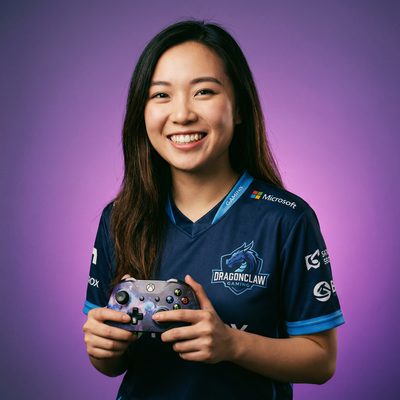 黄色仓库游戏顾问苏小雨